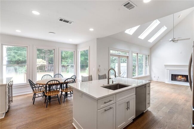 Building Photo - 4027 Stephens Mill Run NE
