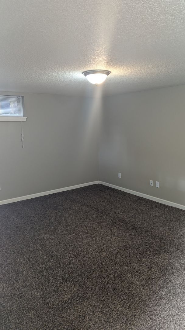 Building Photo - OR112