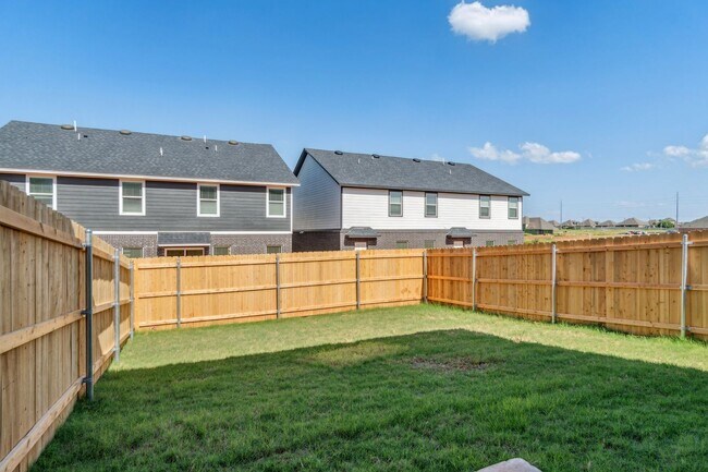 Building Photo - 19604 Molly Dr