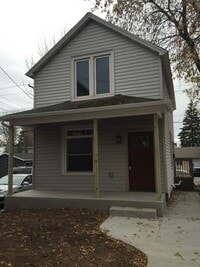 Building Photo - 1414 1/2 Jefferson Street - Available June! - Income Restricted Unit