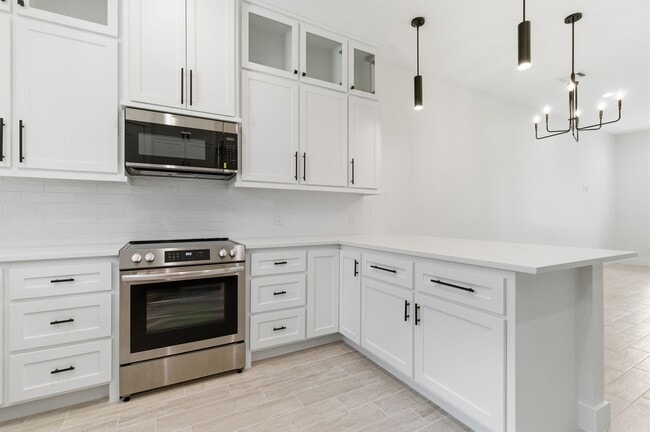 Building Photo - 3515 Country Club Blvd