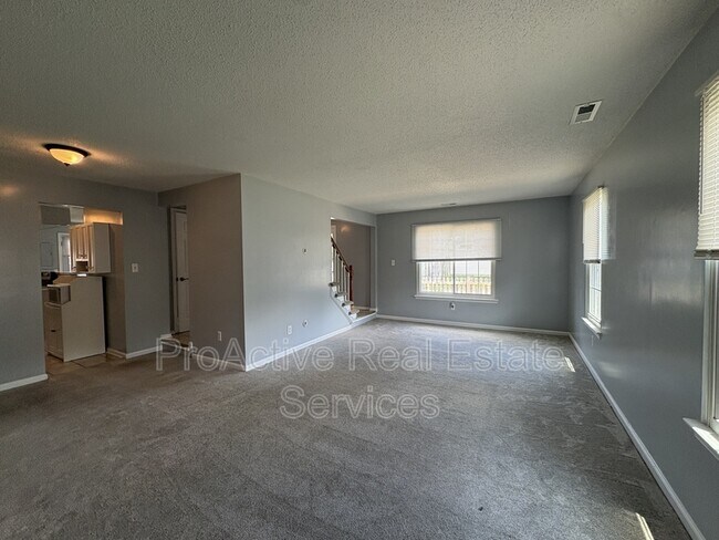 Building Photo - 1501 Antler Cir