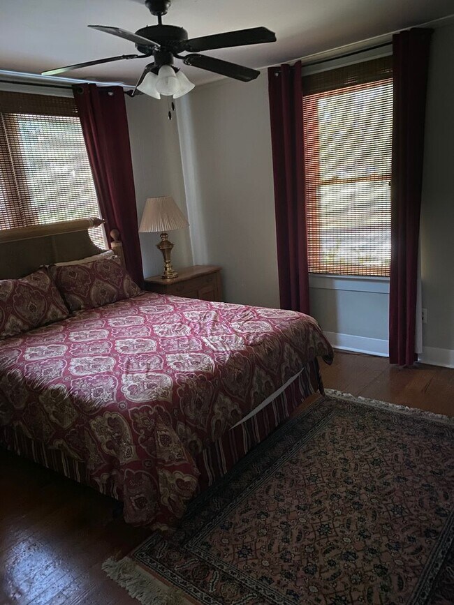 Building Photo - Furnished Home for Rent - Utilities included!
