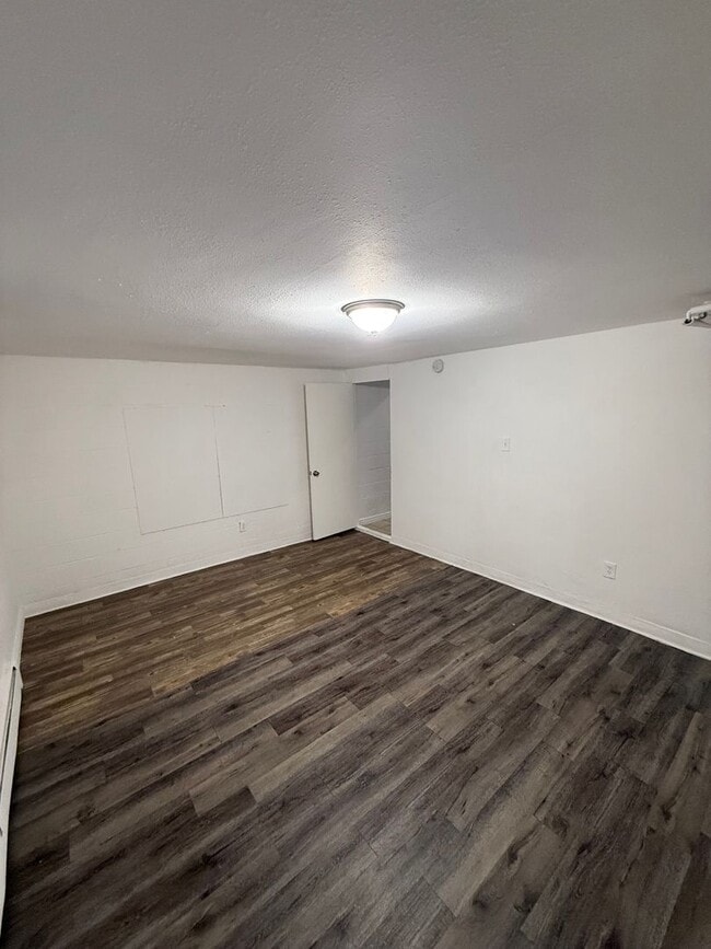 Building Photo - 3 bedroom Now Available in Anschutz Medica...
