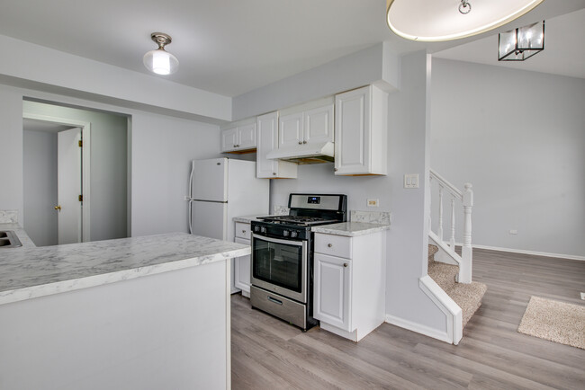 Building Photo - 3491 Willowview Ct