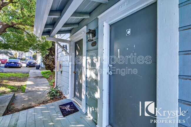 Building Photo - 730 Florida St