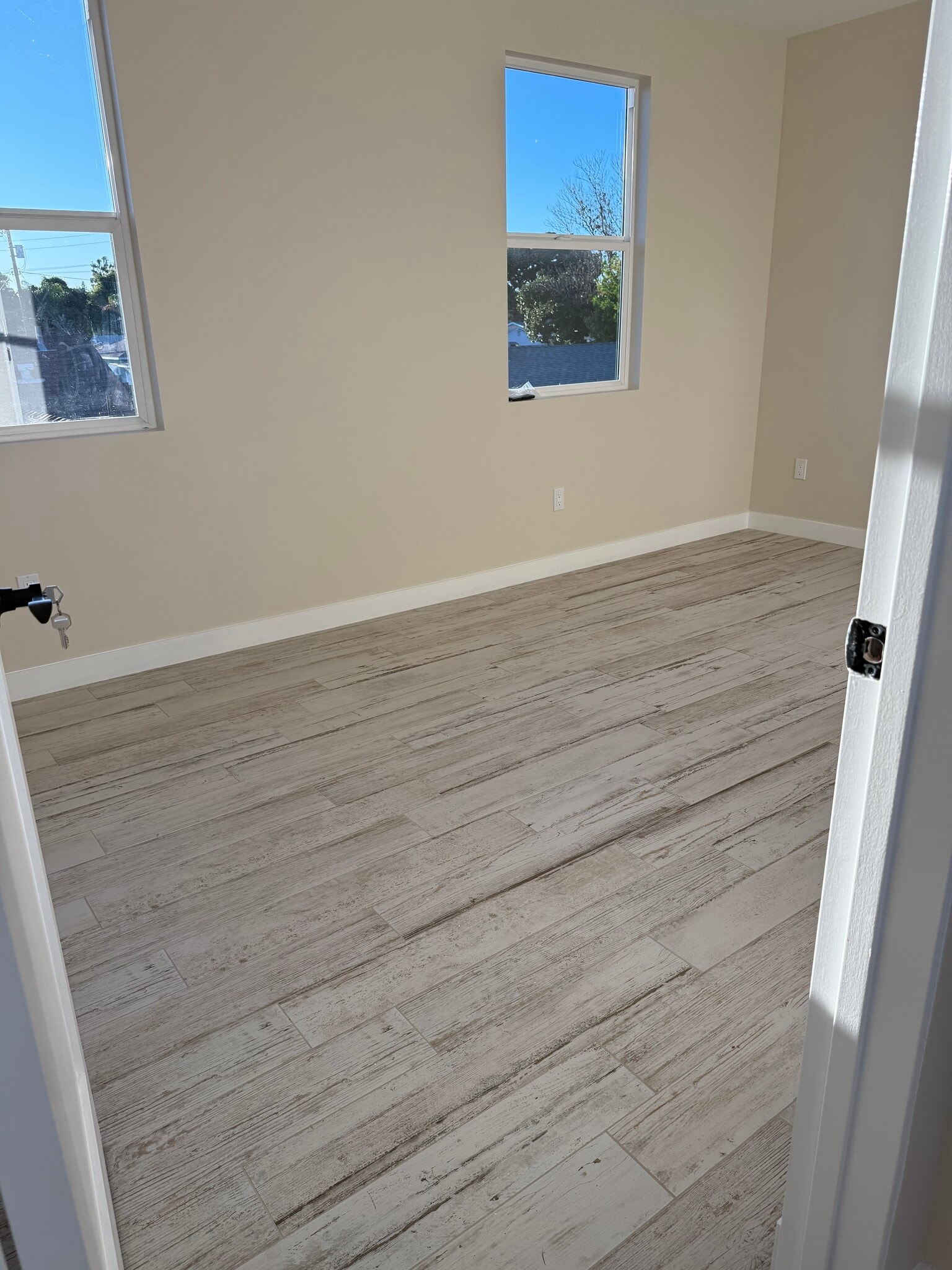 Building Photo - 9610 Dorrington Ave