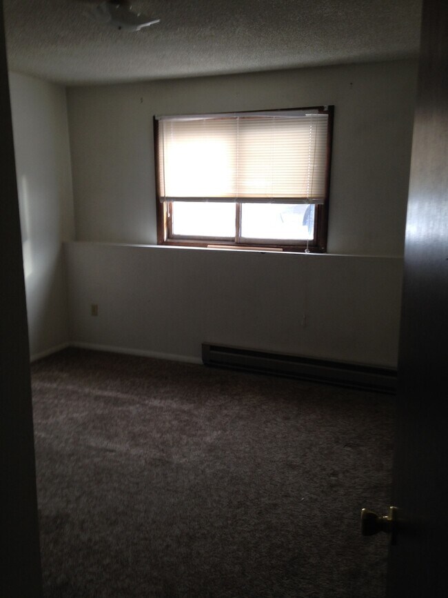 Building Photo - 510 S 20th Ave