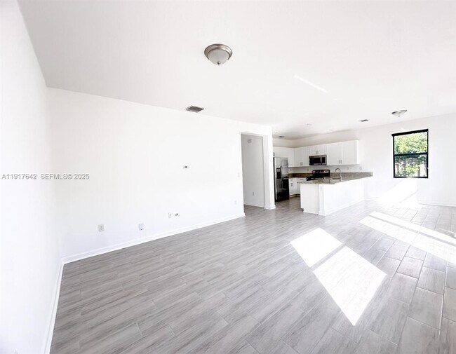 Building Photo - 244 NE 210th Way