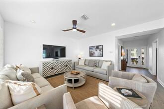 Building Photo - 6084 Sawgrass Cir