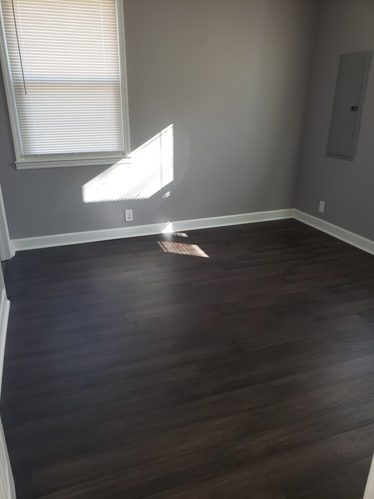 Bedroom 1 - 58 Green St