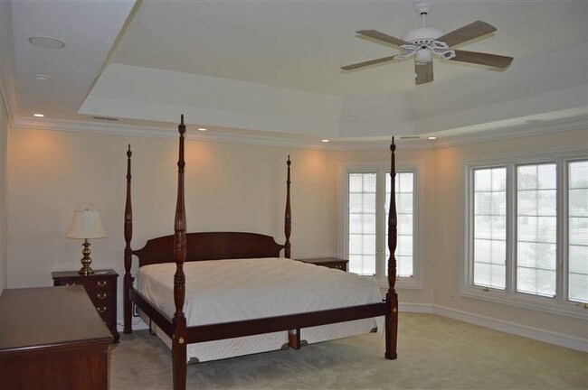 Building Photo - 711 Berkshire Ct