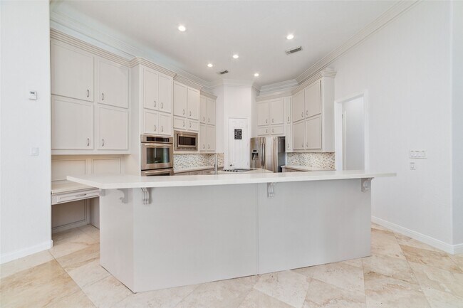 Building Photo - 32610 Whitburn Trail