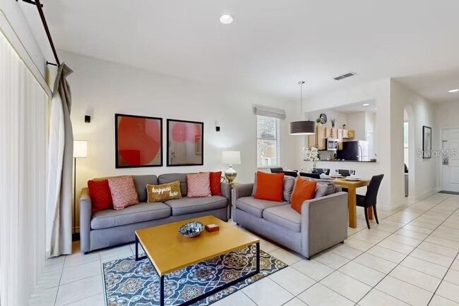 Building Photo - 2713 Roadster Ln