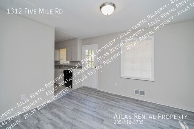 Building Photo - 1312 5 Mile Rd