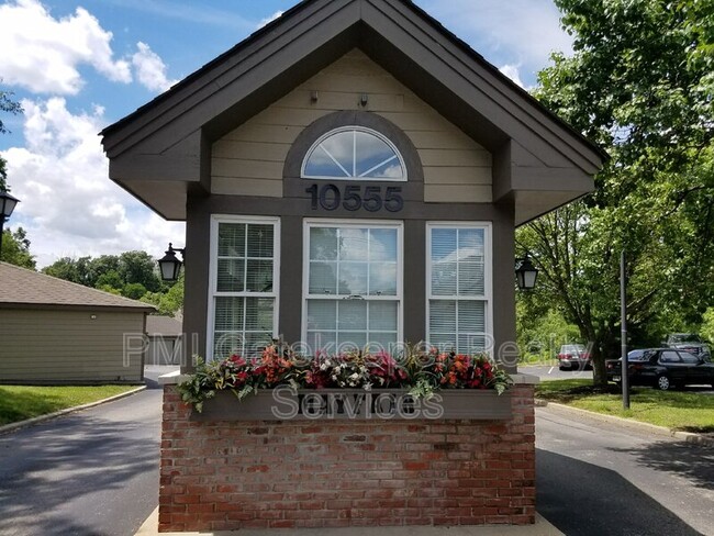 Building Photo - 10555 Montgomery Rd
