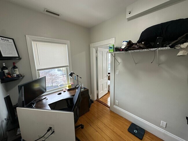 Building Photo - 602 Dorchester Ave