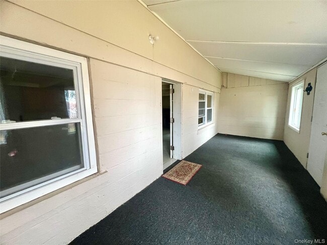 Building Photo - 21 Clark St