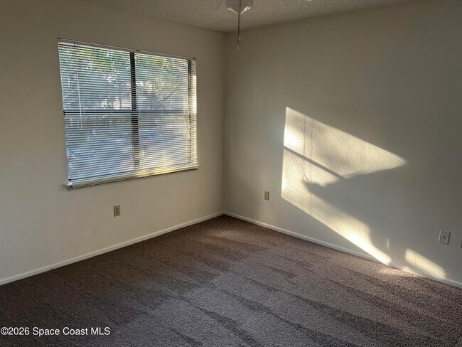 Building Photo - 225 S Tropical Trail