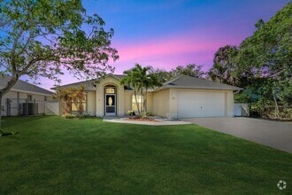 Building Photo - 1301 Carlton Ct