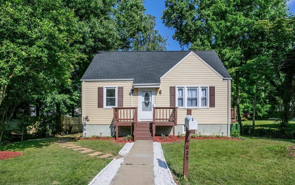 Primary Photo - 4023 Chestnut St