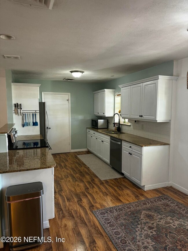 Building Photo - 1926 71st Ave