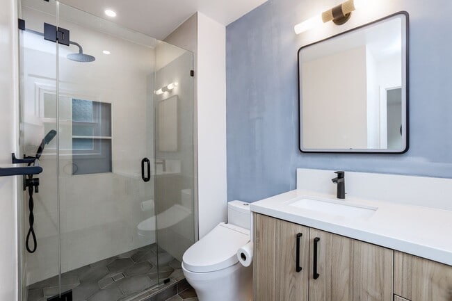 Building Photo - Extensively remodeled 4 Bed / 3 Bath home in South San Francisco. YouTube tour!