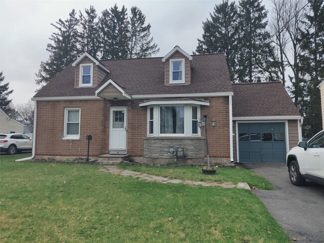 Primary Photo - 19 Prentice Blvd