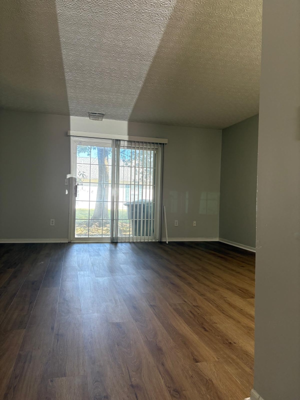 Building Photo - 6722 Hamler Dr