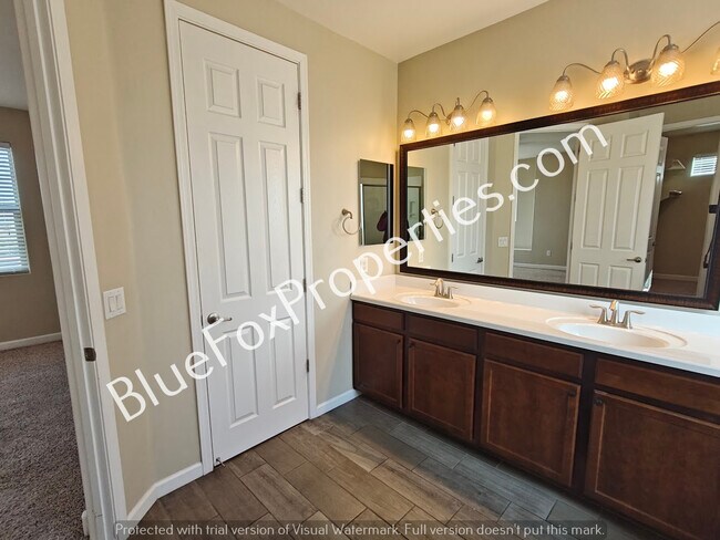 Building Photo - 8545 N Gaetano Loop