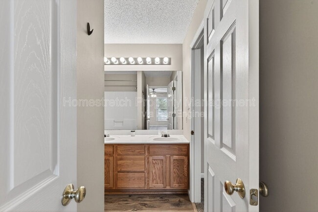 Building Photo - 54 Deer Grove Dr