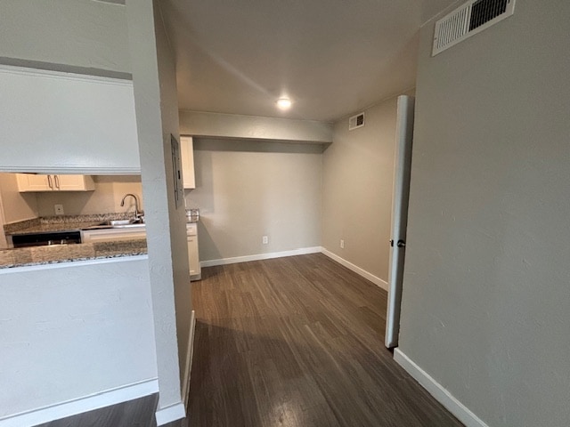 Building Photo - 2010 Estrada Pkwy