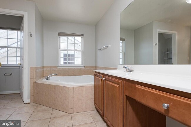 Building Photo - 8984 Harrover Pl