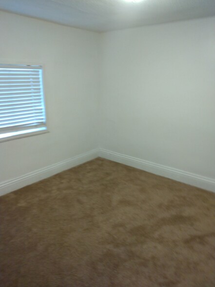 Building Photo - 15770 E Colfax Ave