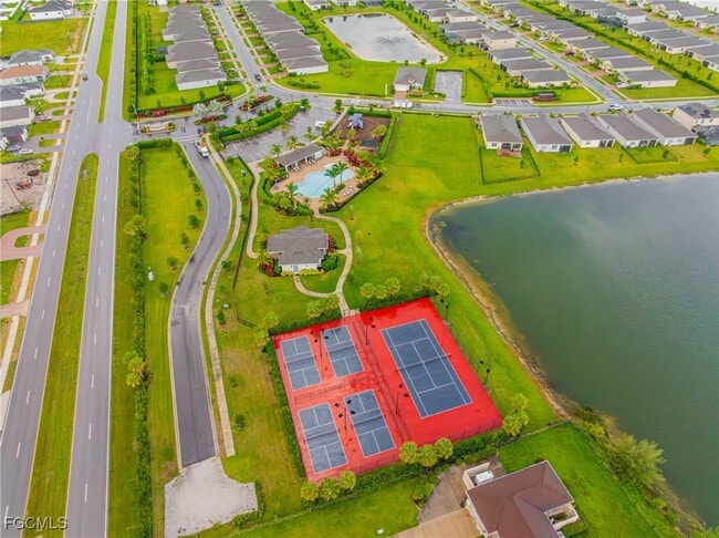 Building Photo - 607 Parkshore Lk Ave