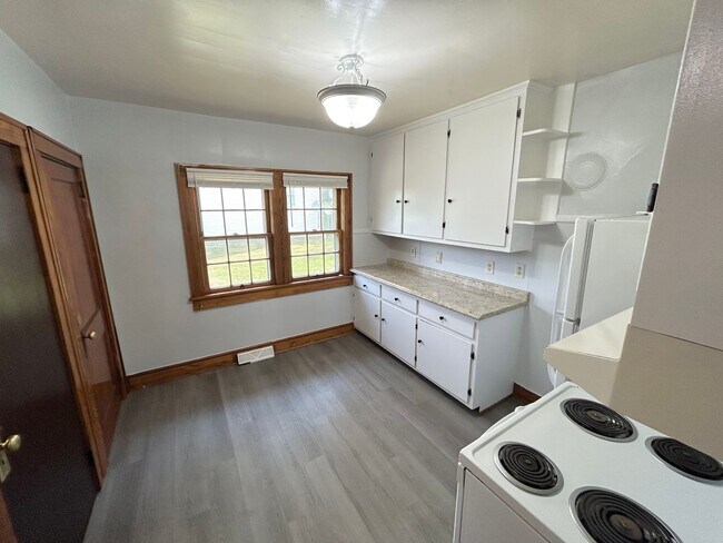 Building Photo - Charming home in Blacksburg