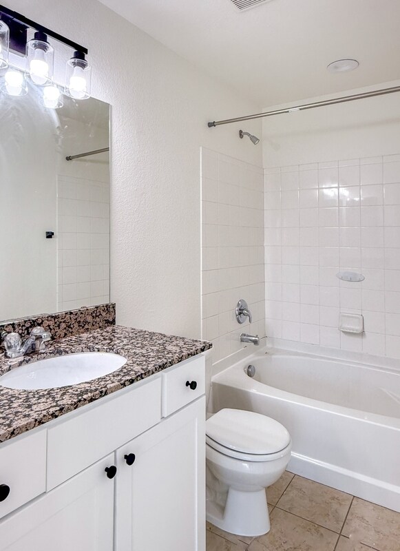 Building Photo - 5731 E 127th Pl