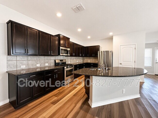 Building Photo - 8936 Taylor Grv