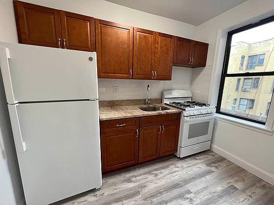 Building Photo - 1 bedroom in BRONX NY 10453