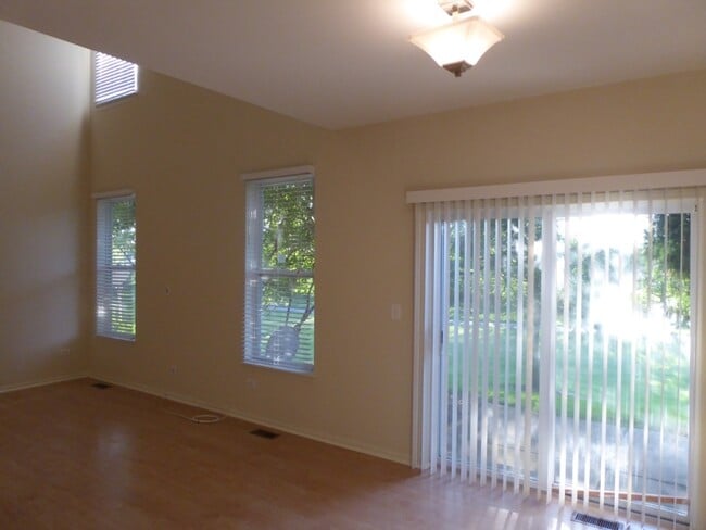 Building Photo - 380 Littleton Trail