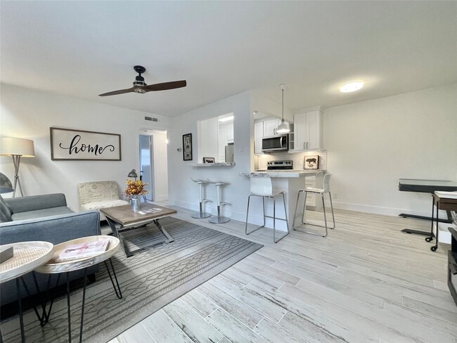 Building Photo - 1855 Portsmouth St