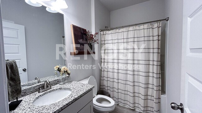 Building Photo - 5023 Pintail Dr