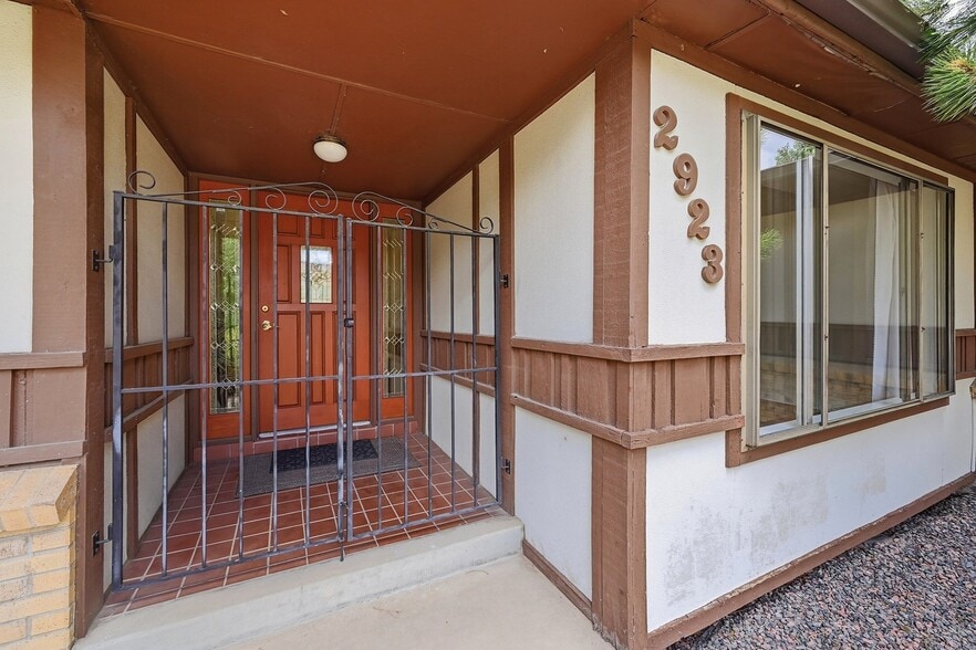 Building Photo - 2923 S Reading Ct