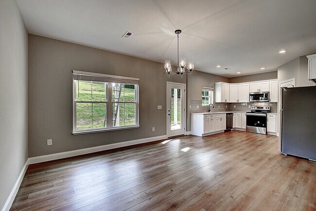 Building Photo - 520 Catalina Ct