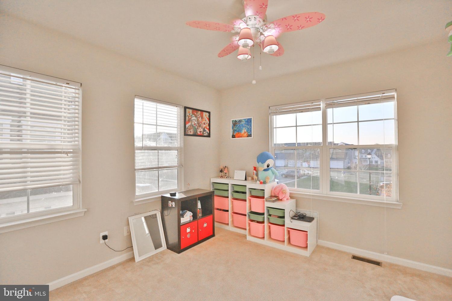 Building Photo - 21112 Sugarview Dr