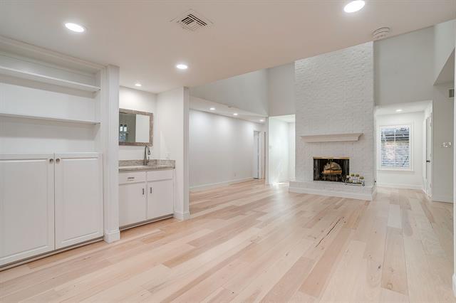 Building Photo - 4201 Clear Lake Cir