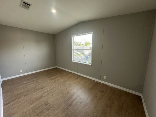 Building Photo - 1823 Morehead Ave