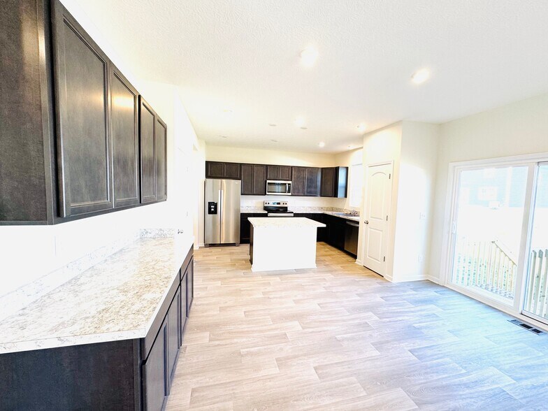 Building Photo - 514 Penwell Dr