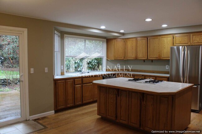 Building Photo - Lovely 3 bedroom Gig Harbor Home