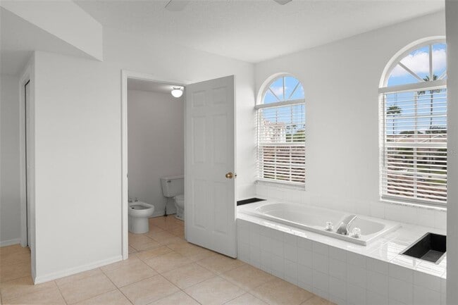 Building Photo - 1644 Arabian Ln